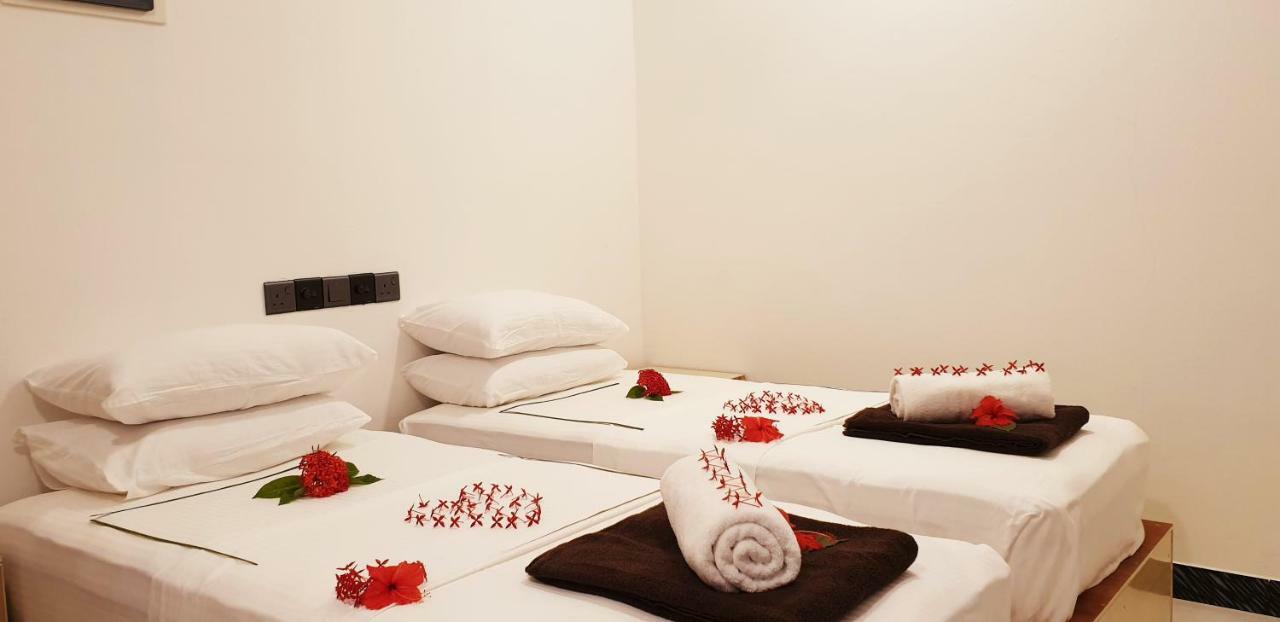 Sky Inn Thoddoo Ngoại thất bức ảnh