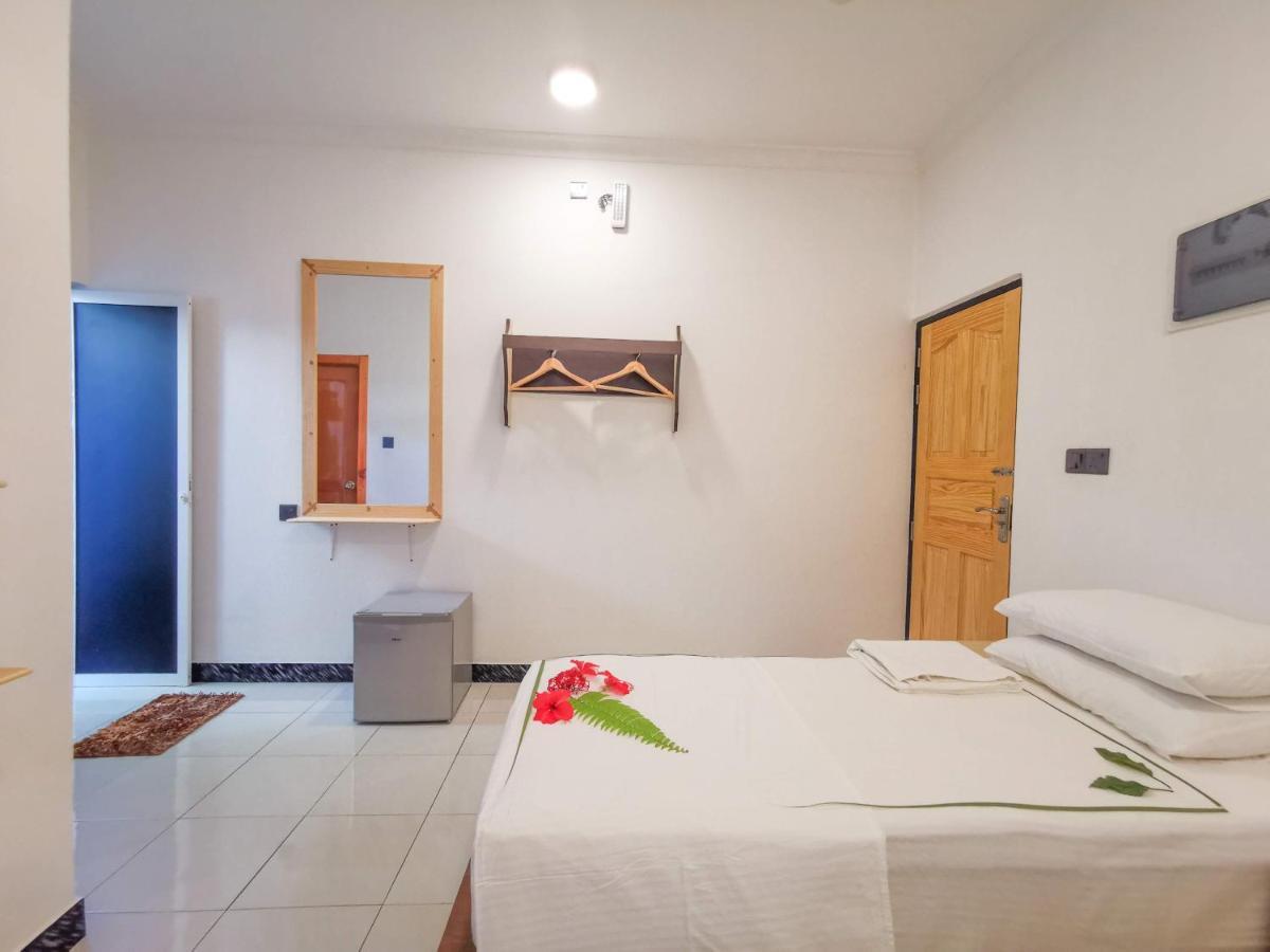 Sky Inn Thoddoo Ngoại thất bức ảnh