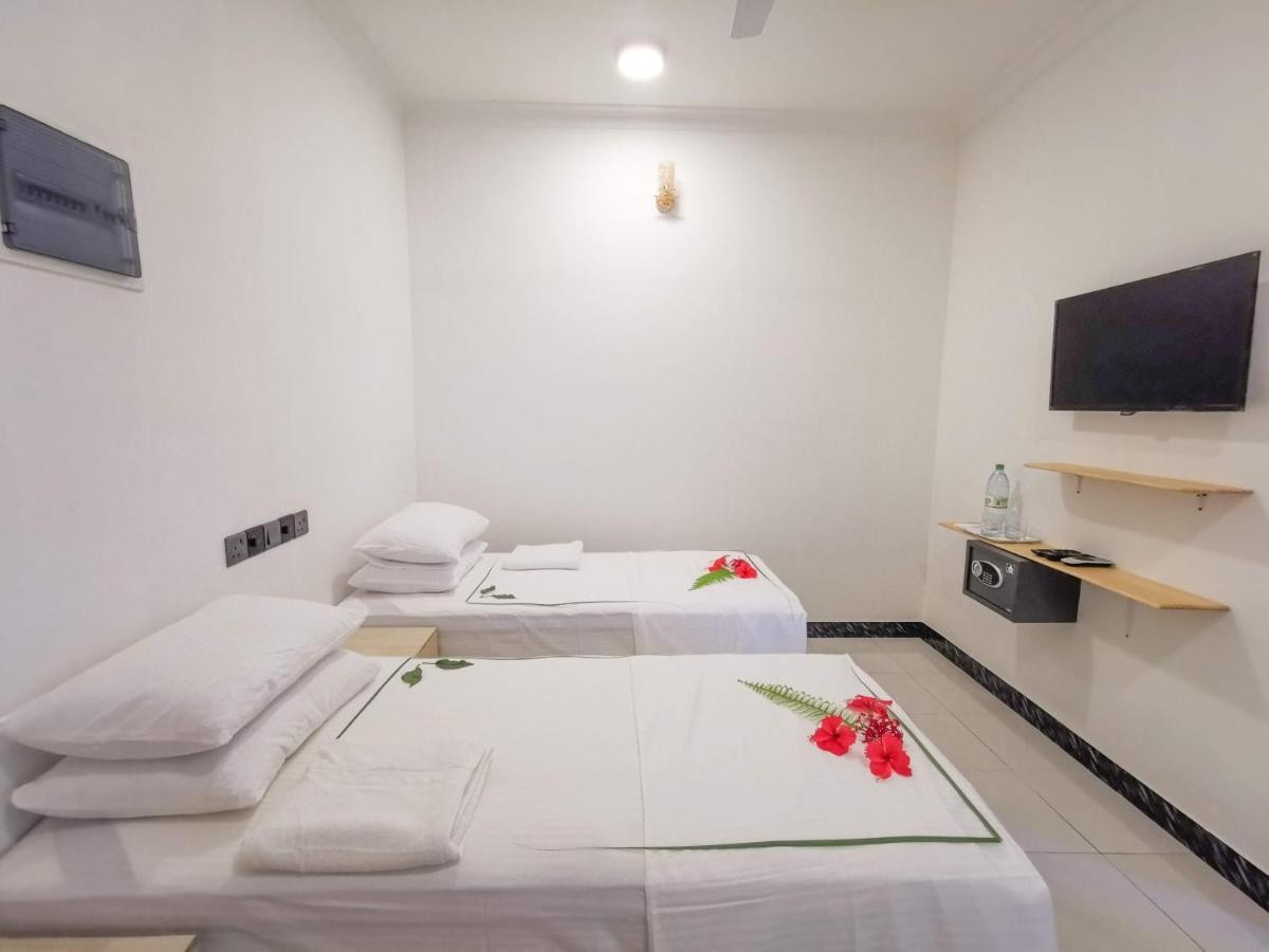 Sky Inn Thoddoo Ngoại thất bức ảnh